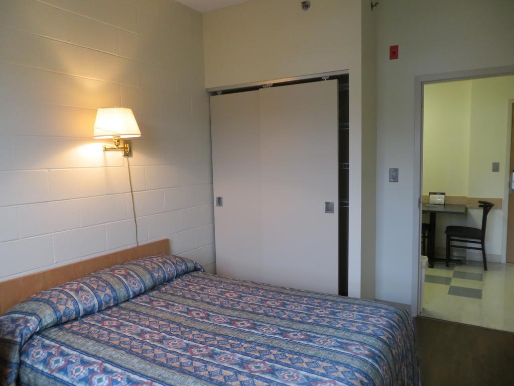 Unb Saint John Summer Hotel Ruang foto